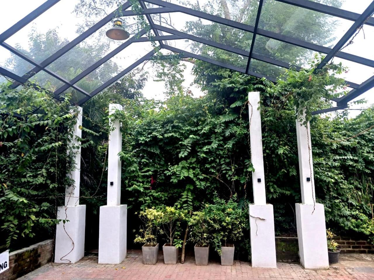 Seyara Hotel